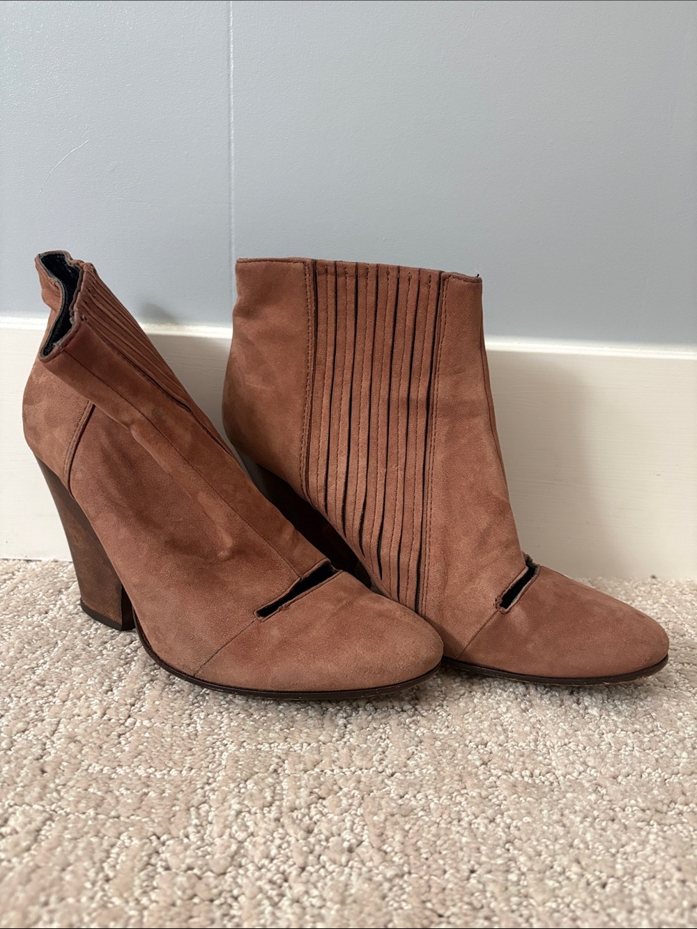 Vero Cuoio women’s size 37 boot summer, fall or spring.